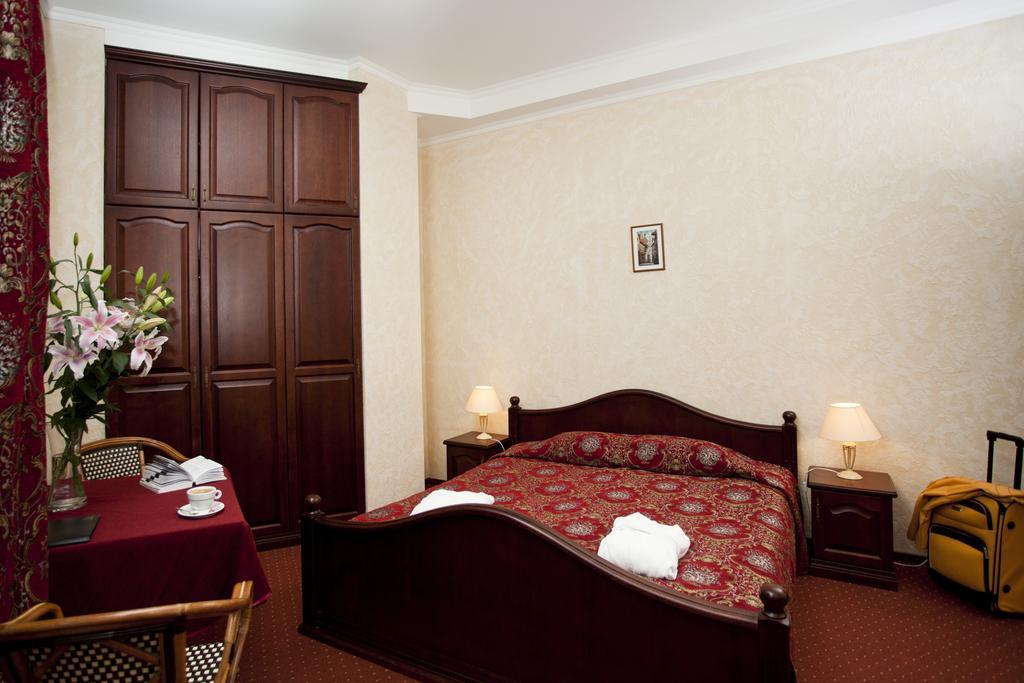 Boutique Hotel Monte Kristo Riga Bagian luar foto