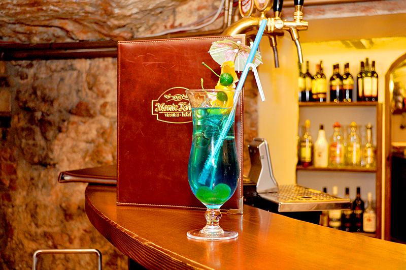Boutique Hotel Monte Kristo Riga Bagian luar foto