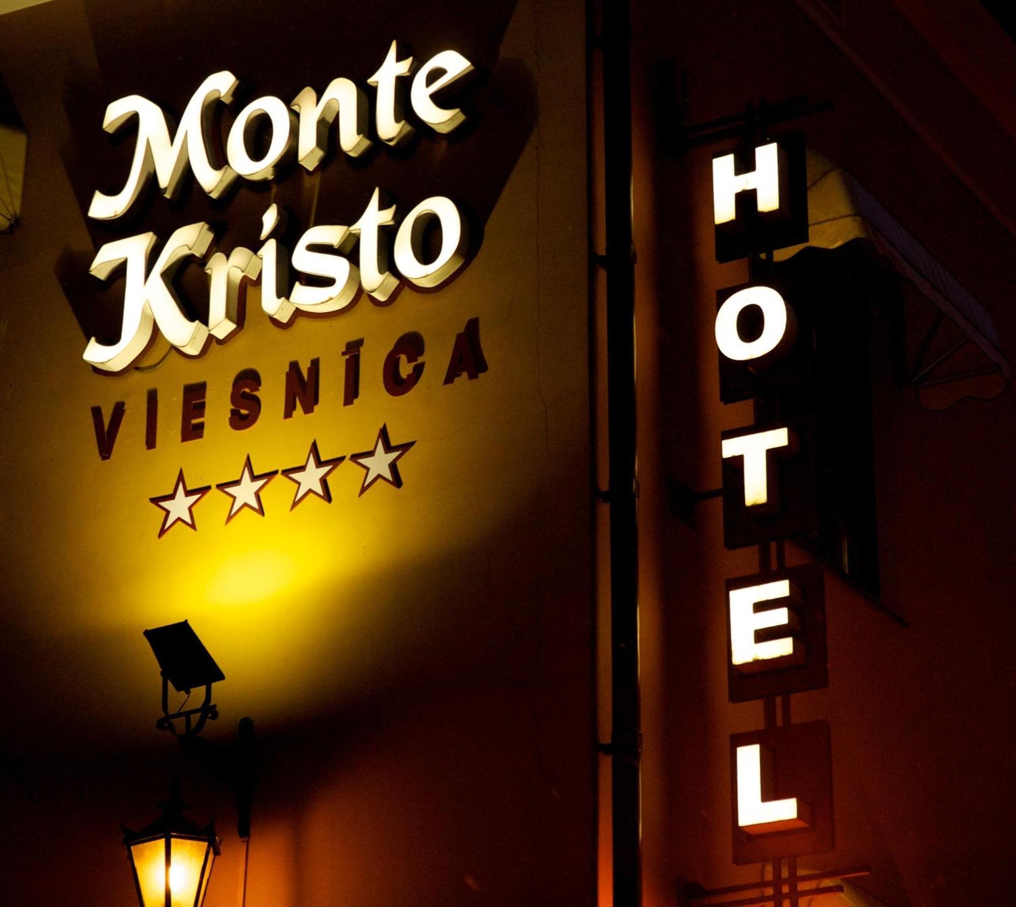 Boutique Hotel Monte Kristo Riga Bagian luar foto