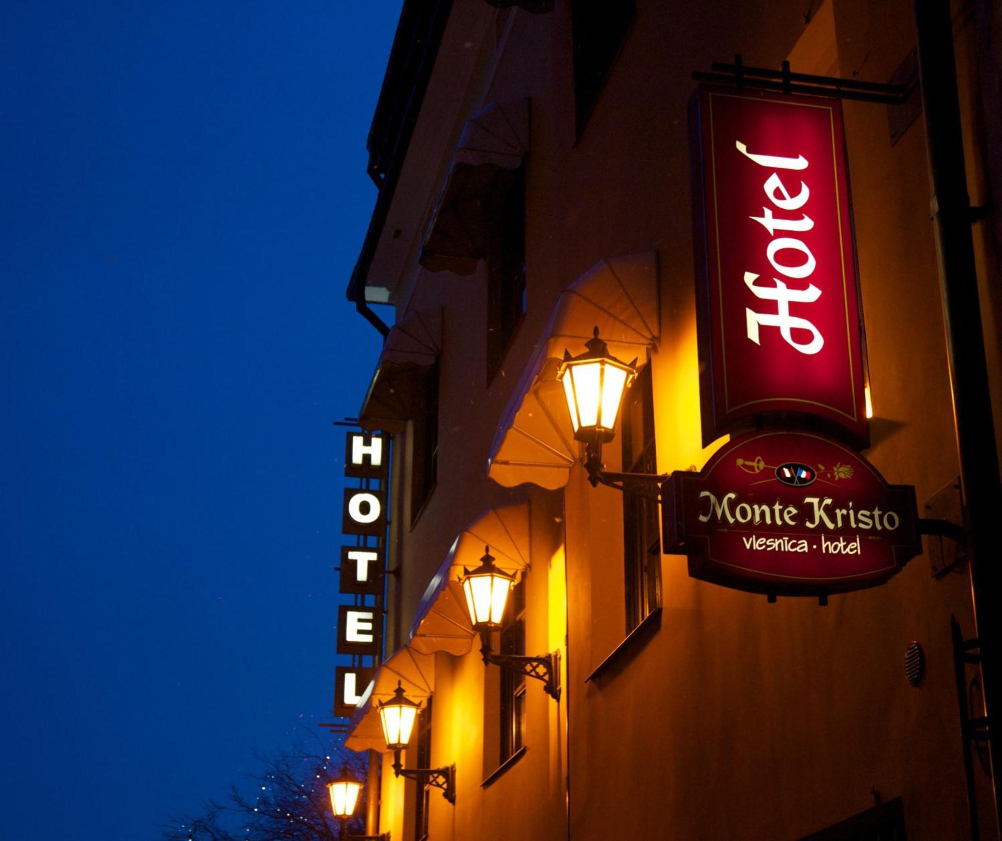 Boutique Hotel Monte Kristo Riga Bagian luar foto